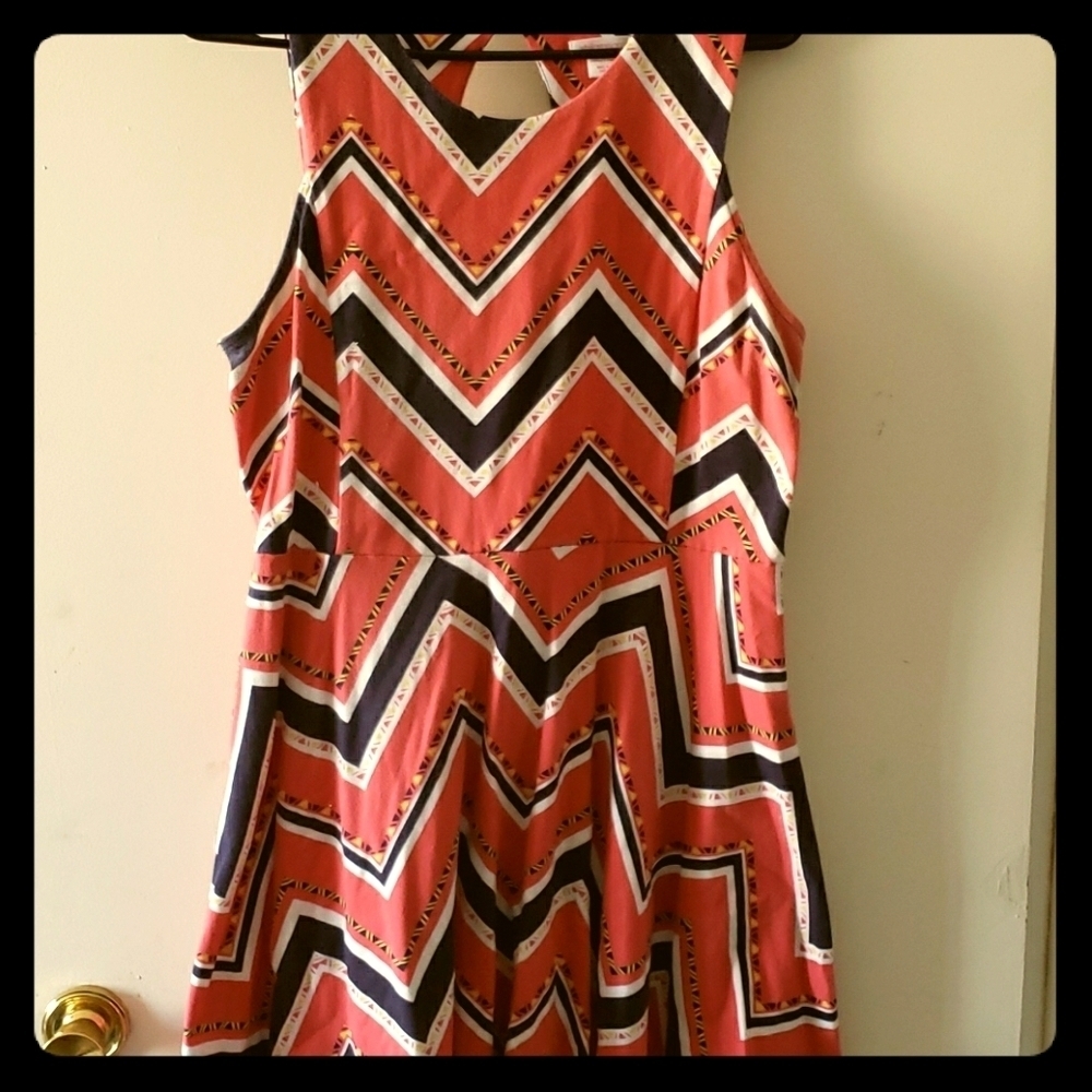Xhilaration Fit & Flair Sleeveless Dress in a Chevron Print on Pink Size XXL